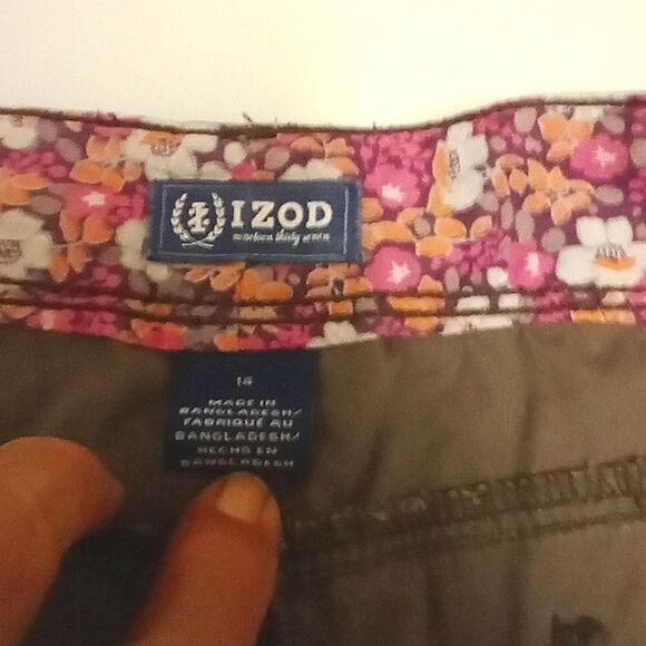 IZOD Women's 100% cotton shorts size 14 - Picture 5 of 7